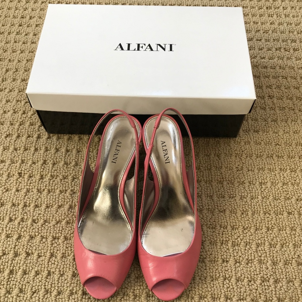 Alfani Jess Leather Wedge Sandals Pink Size 6.5